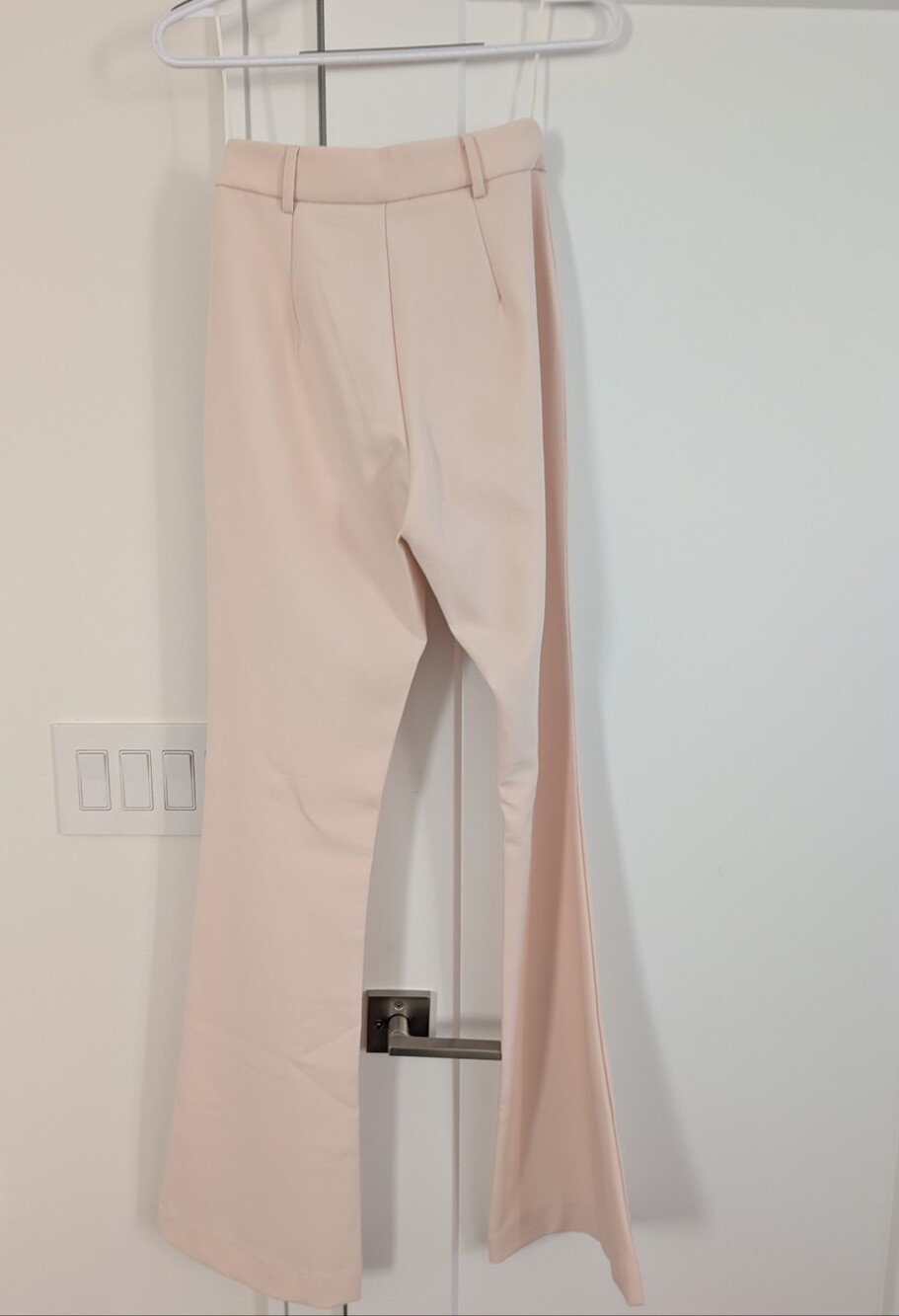 Because Of Alice — Wide-Leg Trousers And Blazer Set - Picture 6 of 9